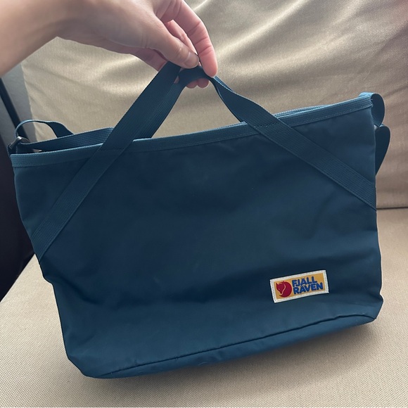 fjallraven crossbody bag - Picture 2 of 7